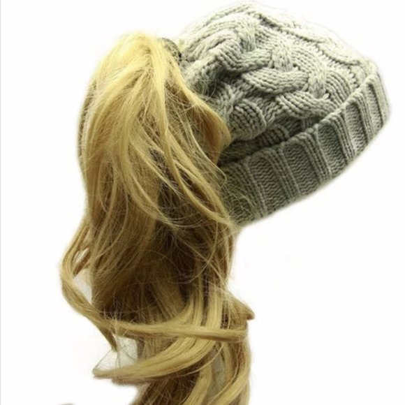 sunsparkles Accessories - Bundle for @rob227 3 Cable ponytail beanies grey